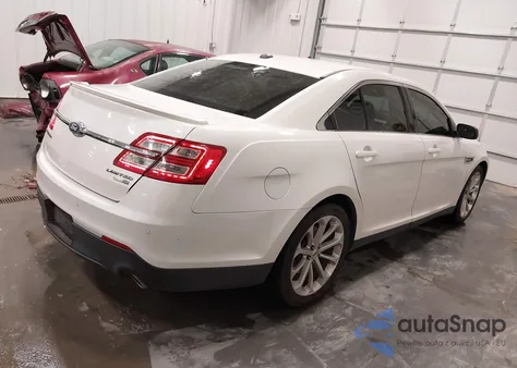 2016 Ford Taurus Limited z USA, uszkodzony, nr VIN 1FAHP2J81GG118032